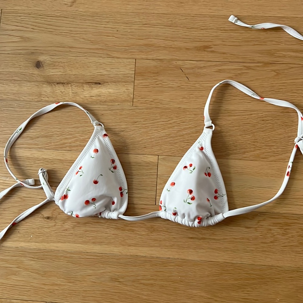 LA Hearts by PacSun Cherry Avalon Ring Triangle Bikini Top